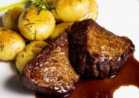 BIFE DE PANELA + 3 ACOMPANHAMENTOS